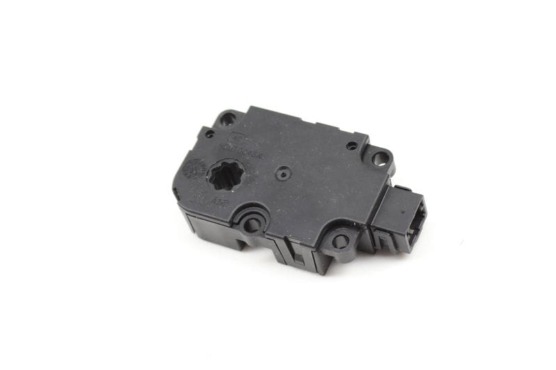 HVAC Flap / Servo Air Motor / Actuator 4M0820511 — Used (SKU 597987)
