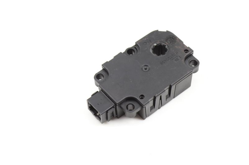HVAC Flap / Servo Air Motor / Actuator 4M0820511 — Used (SKU 597989)