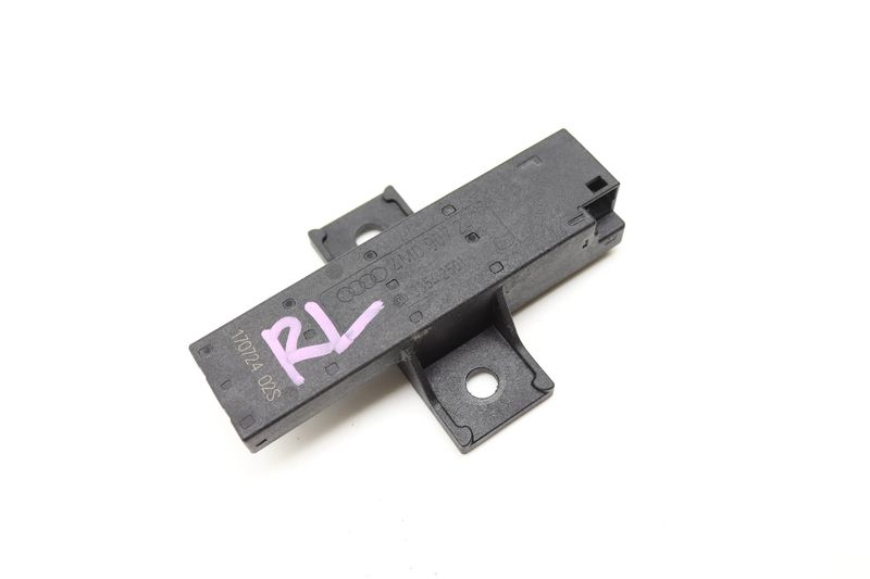 Kessy / Keyless Entry Antenna 4M0907247 — Used (SKU 588452)