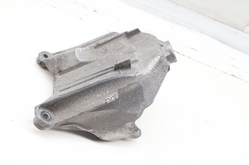 Engine / Motor Mount Bracket 4M0199307CB — Used (SKU 724601)