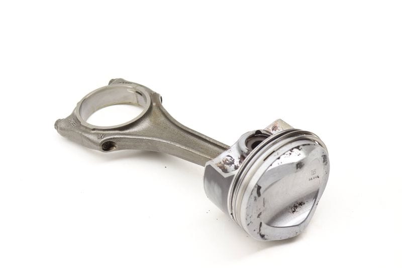 Piston w/ Connecting Rod 06E107065EE — Used (SKU 588902)