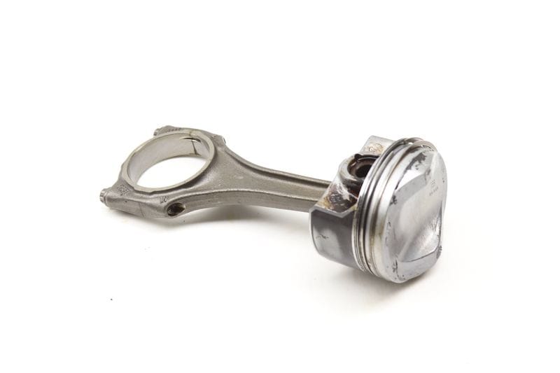 Piston w/ Connecting Rod 06E107065EE — Used (SKU 588904)