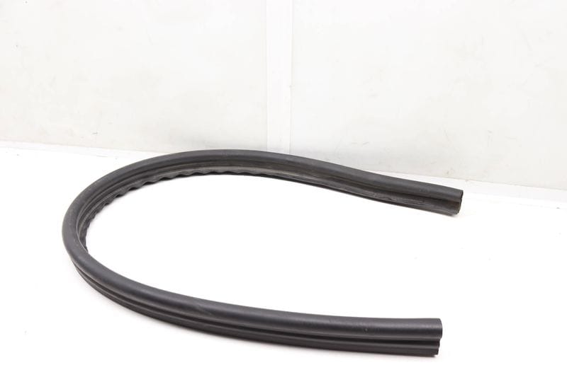 Rain Tray Seal / Hood Weather Stripping 4M0823723 — Used (SKU 588739)