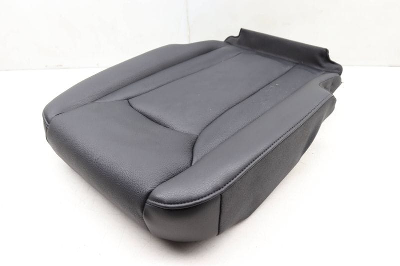 2ND Row Center Lower Seat Bottom (LEATHER) 4M0883404B — Used (SKU 505197)