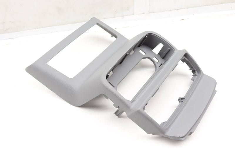 Center Console Air Vent Trim Panel 4M0864147A — Used (SKU 597891)