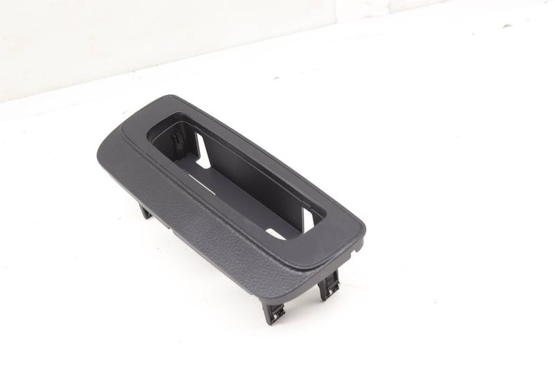 Center Console Climate Control Trim / Bezel 4M0863289 — Used (SKU 588643)