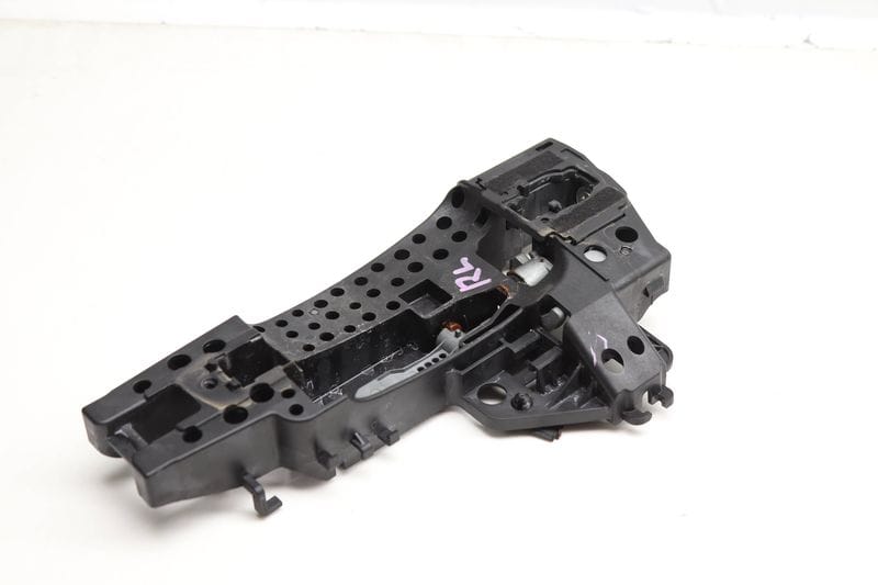 Exterior Door Handle Bracket 4M0837885A — Used (SKU 588711)