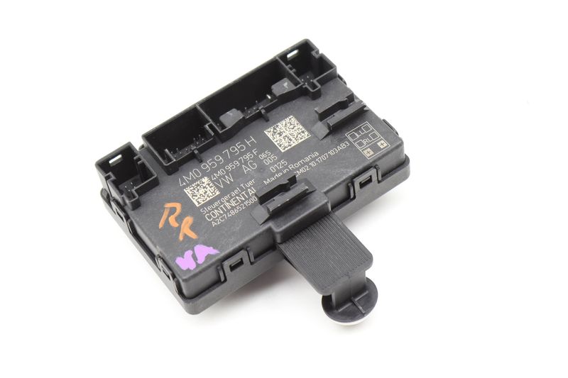 Door Control Module 4M0959795H — Used (SKU 571425)