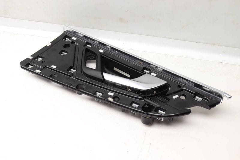 Interior Door Handle / Release 4M0839020D — Used (SKU 588704)