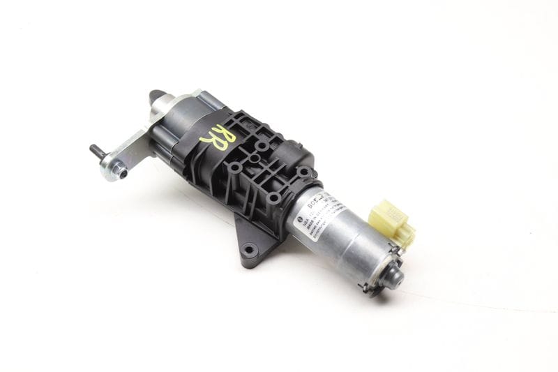 Trunk / Hatch Drive Unit Motor 4M0827852A — Used (SKU 588742)