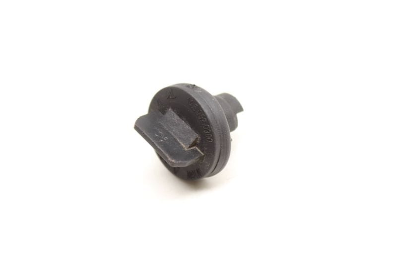 Tail Light Bulb Socket / Holder 4M0945221 — Used (SKU 506037)