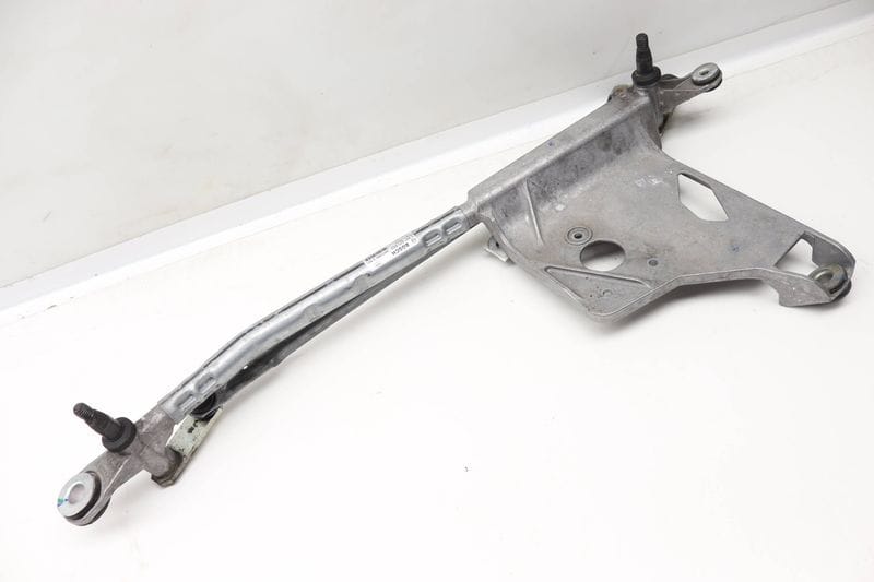 Windshield Wiper Transmission / Bracket 4M1955023B — Used (SKU 571627)