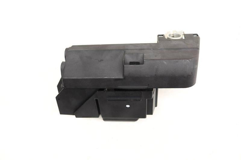 Battery Overload Protection Fuse Unit Housing 8W0915459E — Used (SKU 542693)