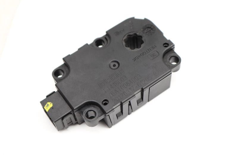 HVAC Flap / Servo Air Motor / Actuator 4M0820511 — Used (SKU 542641)