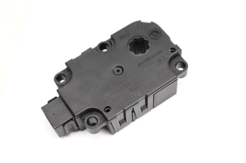 HVAC Flap / Servo Air Motor / Actuator 4M0820511 — Used (SKU 542642)