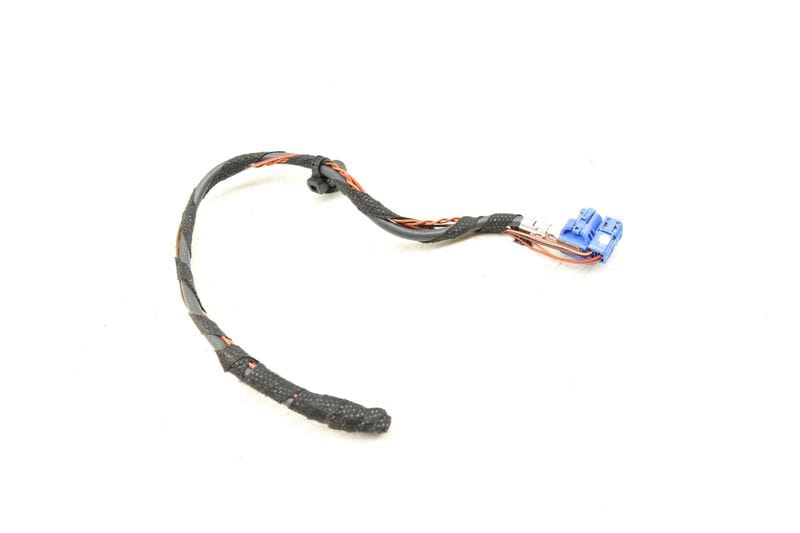 MMI LCD / Navigation Display Screen Wiring Connector / Pigtail — Used (SKU 542456)