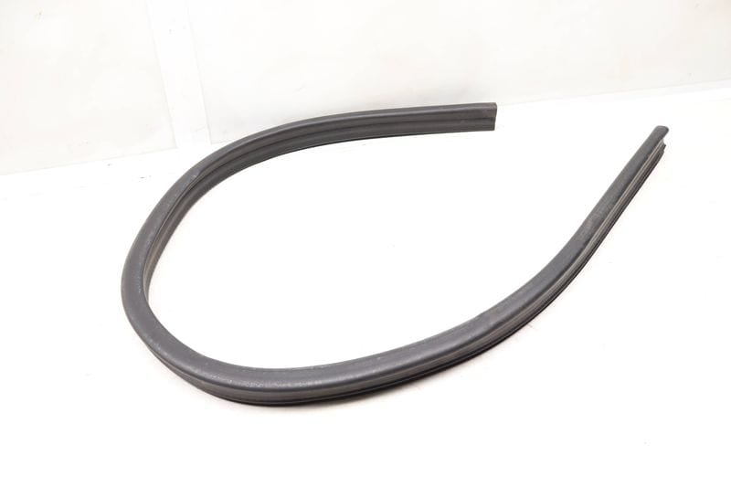 Rain Tray Seal / Hood Weather Stripping 8W0823723A — Used (SKU 543038)