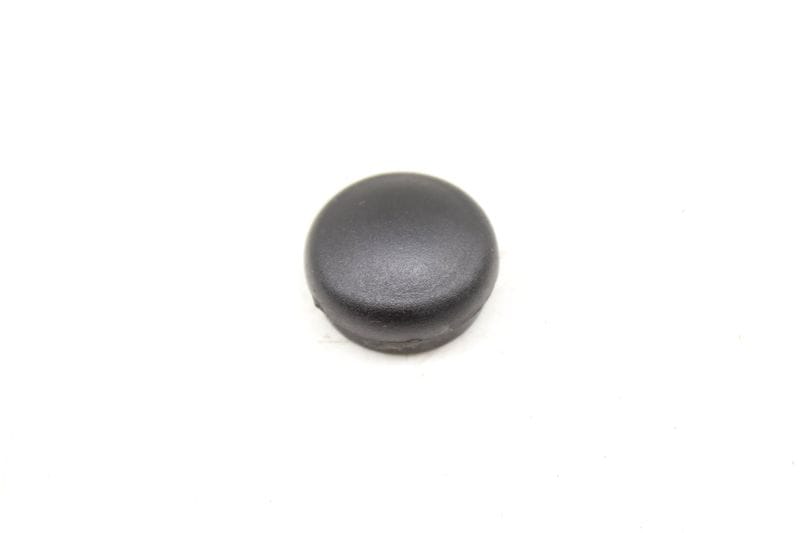 Wiper Arm Cap 8W0955205 — Used (SKU 542891)