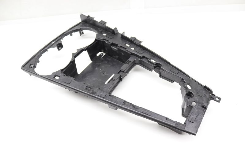 Automatic Shifter Mount Bracket 8W1864261C — Used (SKU 555638)