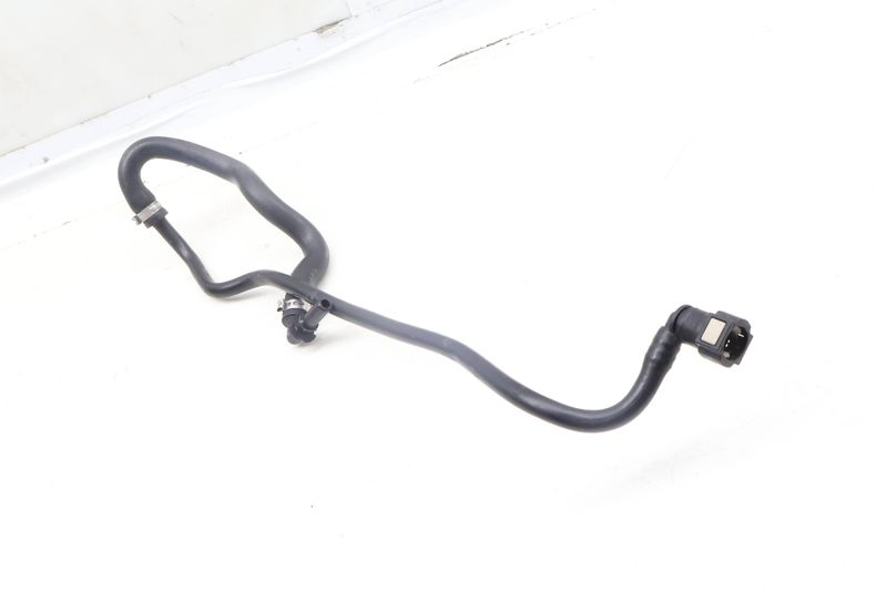 Brake Booster Vacuum Hose / Line 8W0611931BG — Used (SKU 656877)