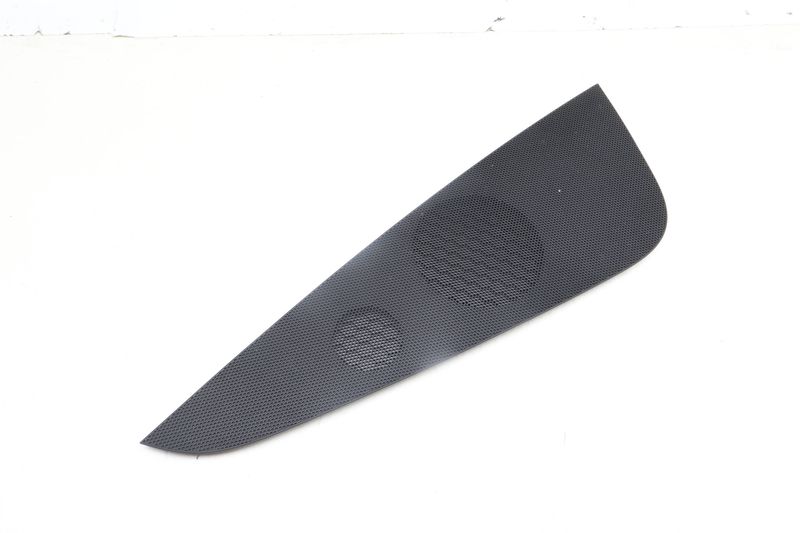Dash Upper Center Air Vent Grille / Trim 8W1819636B — Used (SKU 656747)