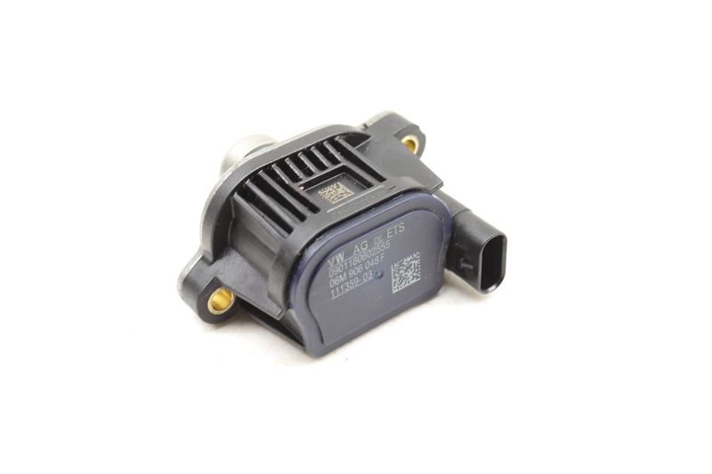 Engine Timing Solenoid Valve 06M906048F — Used (SKU 545392)