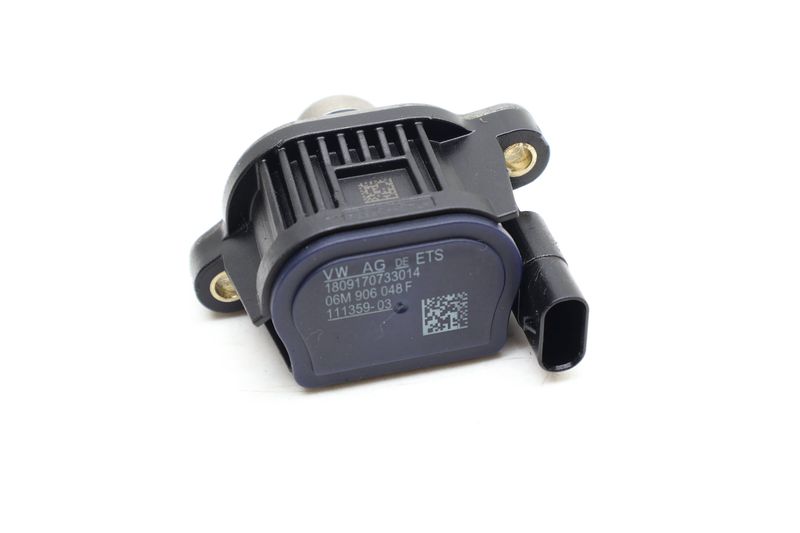 Engine Timing Solenoid Valve 06M906048F — Used (SKU 656608)