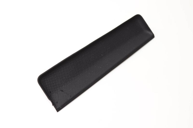 Center Console Storage Bin / Tray Insert 8W1864131C — Used (SKU 555564)