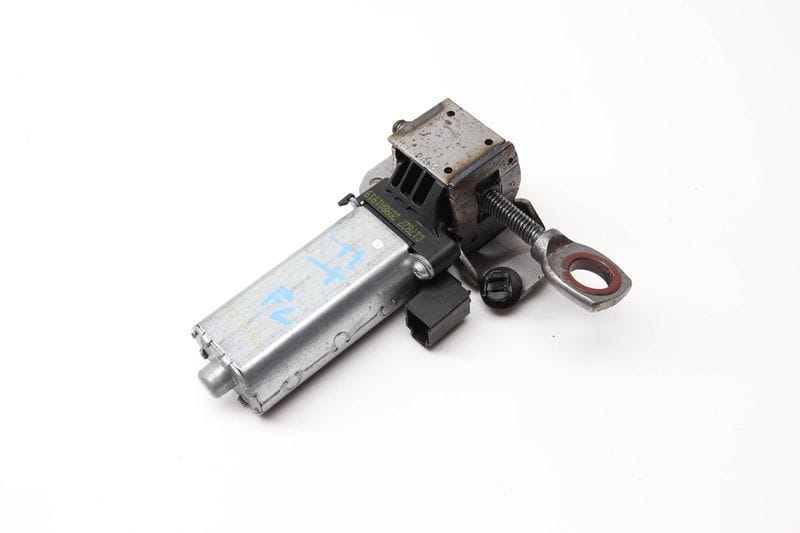 Front Tilt Seat Motor 3Q0959247 — Used (SKU 555615)