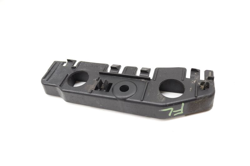Side Skirt / Rocker Panel Mount Bracket 8W6853921A — Used (SKU 555914)