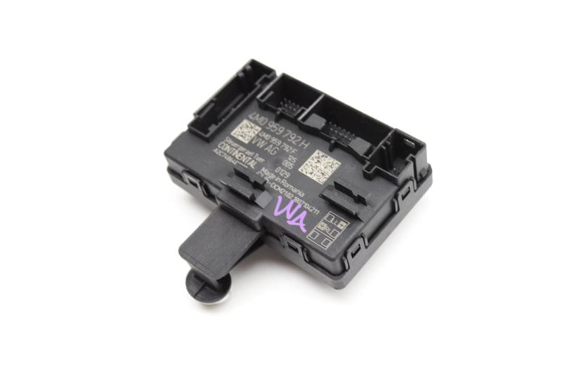 Door Control Module 4M0959792H — Used (SKU 555590)