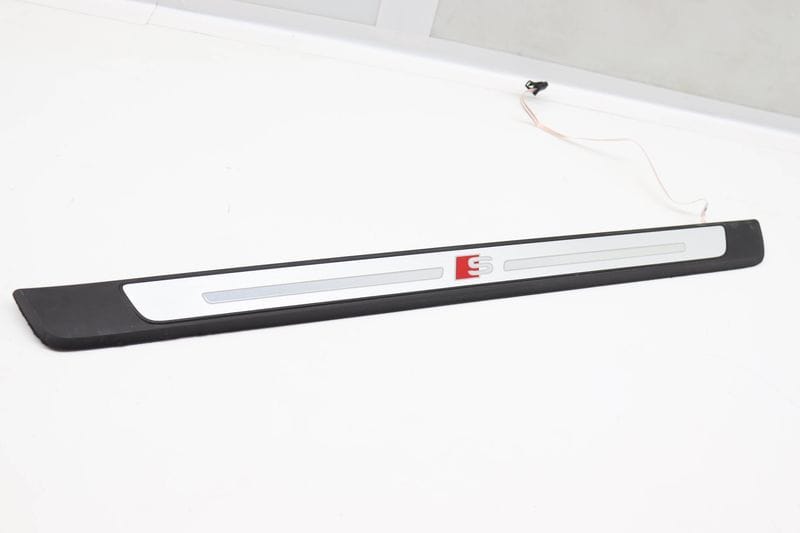 Door Sill / Scuff Panel / Light Bar (S) 8W0947418A — Used (SKU 555710)