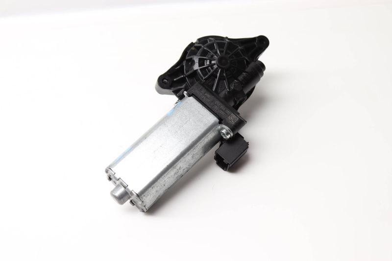 Rear Tilt / Height Seat Motor 3Q0959112 — Used (SKU 555618)