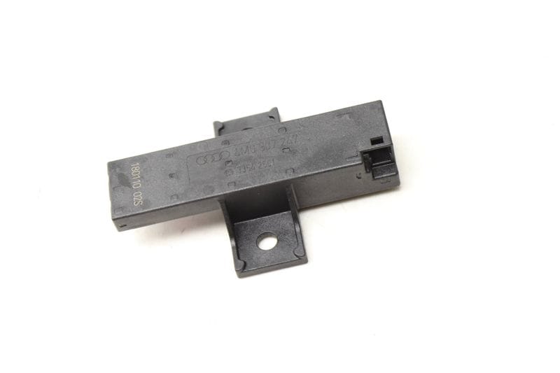 Kessy / Keyless Entry Antenna 4M0907247 — Used (SKU 545104)