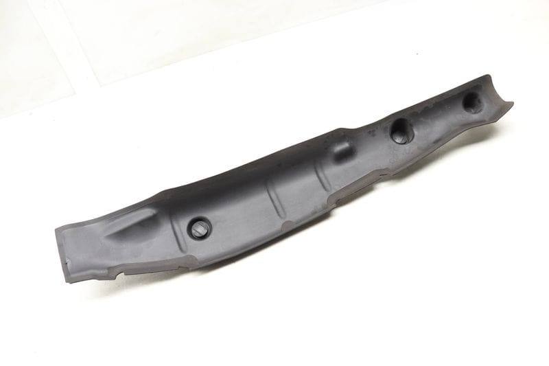 Inner Fender End Plate / Cover 8W6821111 — Used (SKU 545459)