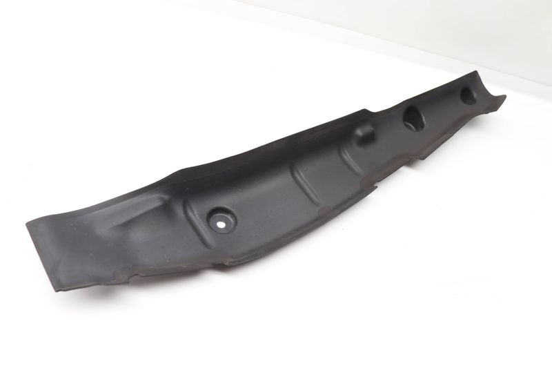 Inner Fender End Plate / Cover 8W6821111 — Used (SKU 555853)