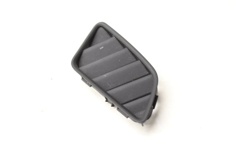 Upper Dash Defrost Vent 8W1819793 — Used (SKU 545142)