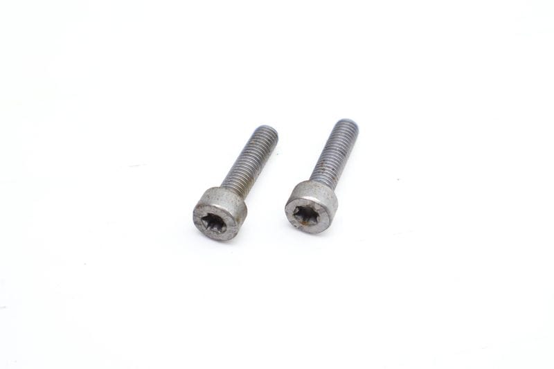 M5X20 Screw / Bolt Set (2) N10670601 — Used (SKU 656602)