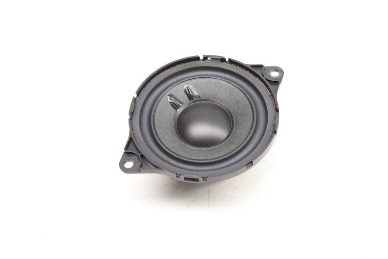 Deck / Shelf Speaker 8W8035454 — Used (SKU 545033)