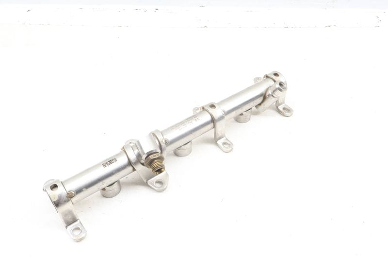 Fuel Rail 06M133316L — Used (SKU 656807)