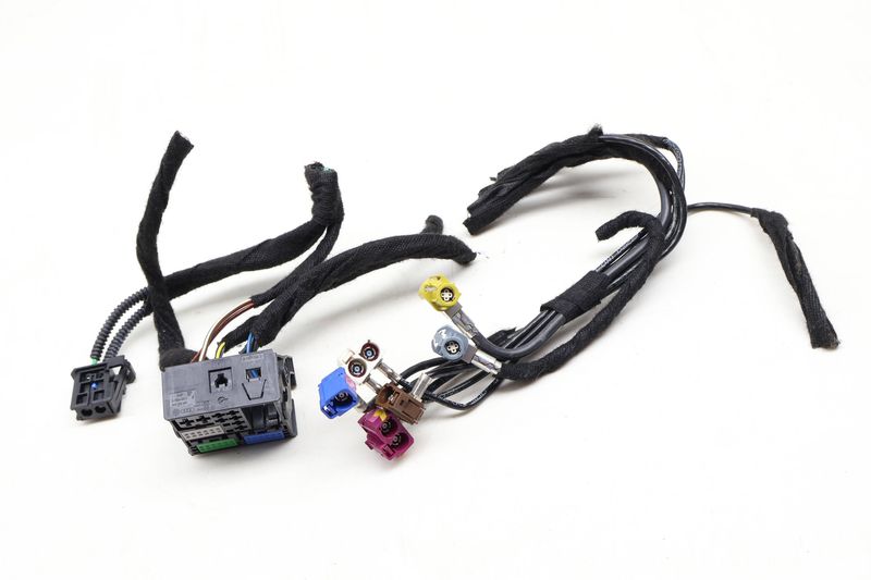 Dash MMI / Multimedia Control Unit Wiring Harness — Used (SKU 637087)