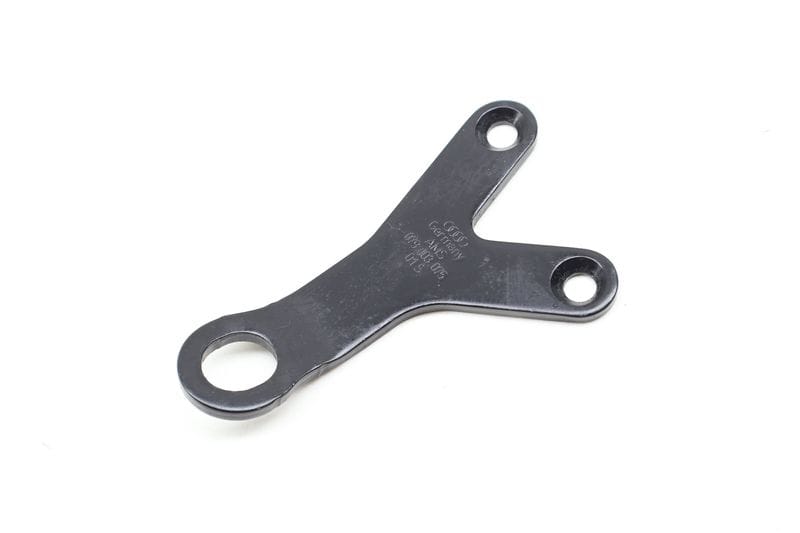 Engine Lifting Mount / Bracket 079103075 — Used (SKU 636945)
