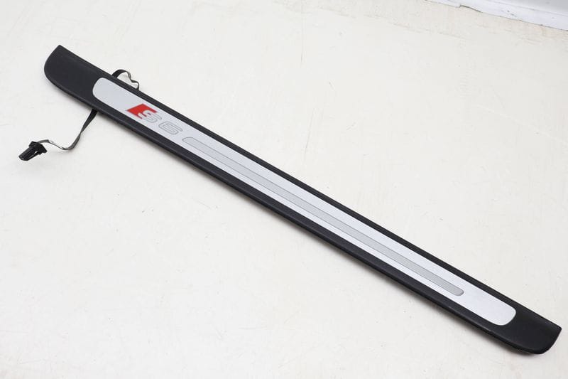 Door Sill / Light Bar (S6) 4G0947406H — Used (SKU 637089)