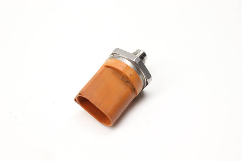 Fuel Pressure Sensor 06J906051D — Used (SKU 559176)