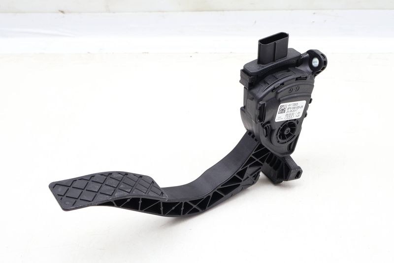 Gas Pedal / Accelerator Module 4H1723523 — Used (SKU 637119)