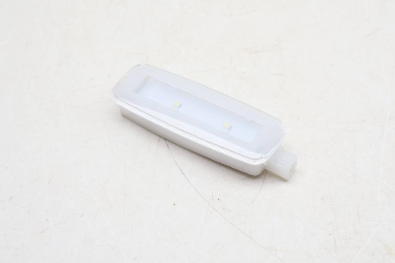 Vanity / Makeup Light 4H0947105C — Used (SKU 637006)