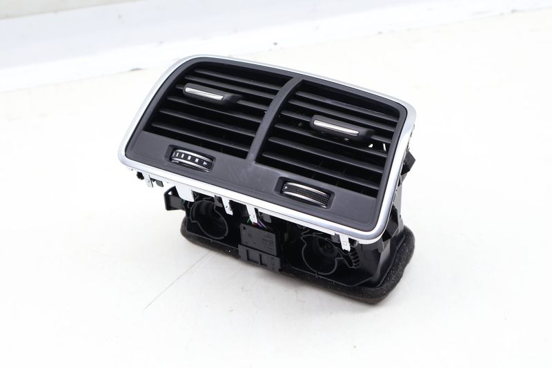 Center Air Vent 4G0819203C — Used (SKU 637226)