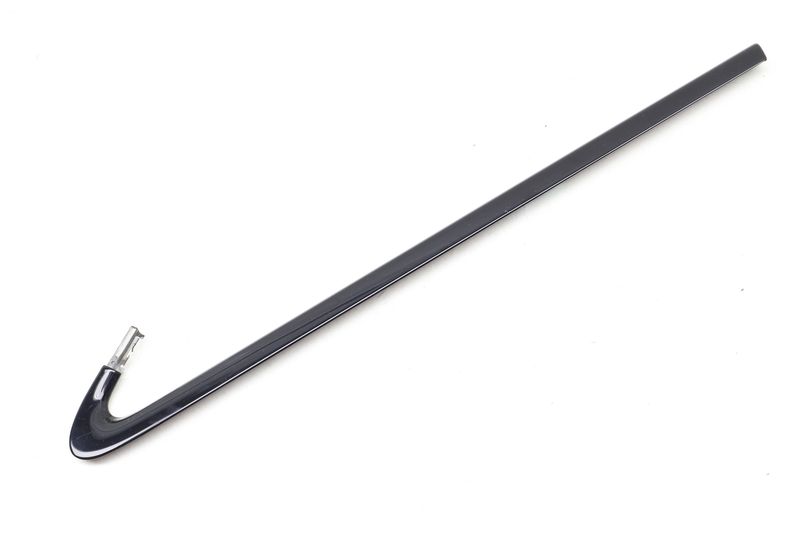 Quarter Window Glass Trim / Molding 4G5853346G — Used (SKU 637128)