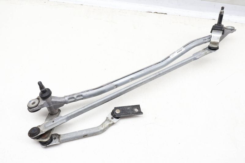Windshield Wiper Transmission / Bracket 4G1955023C — Used (SKU 637151)