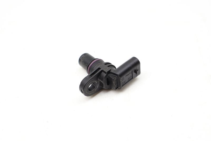 Cam / Camshaft Position Sensor 04C907601 — Used (SKU 715182)